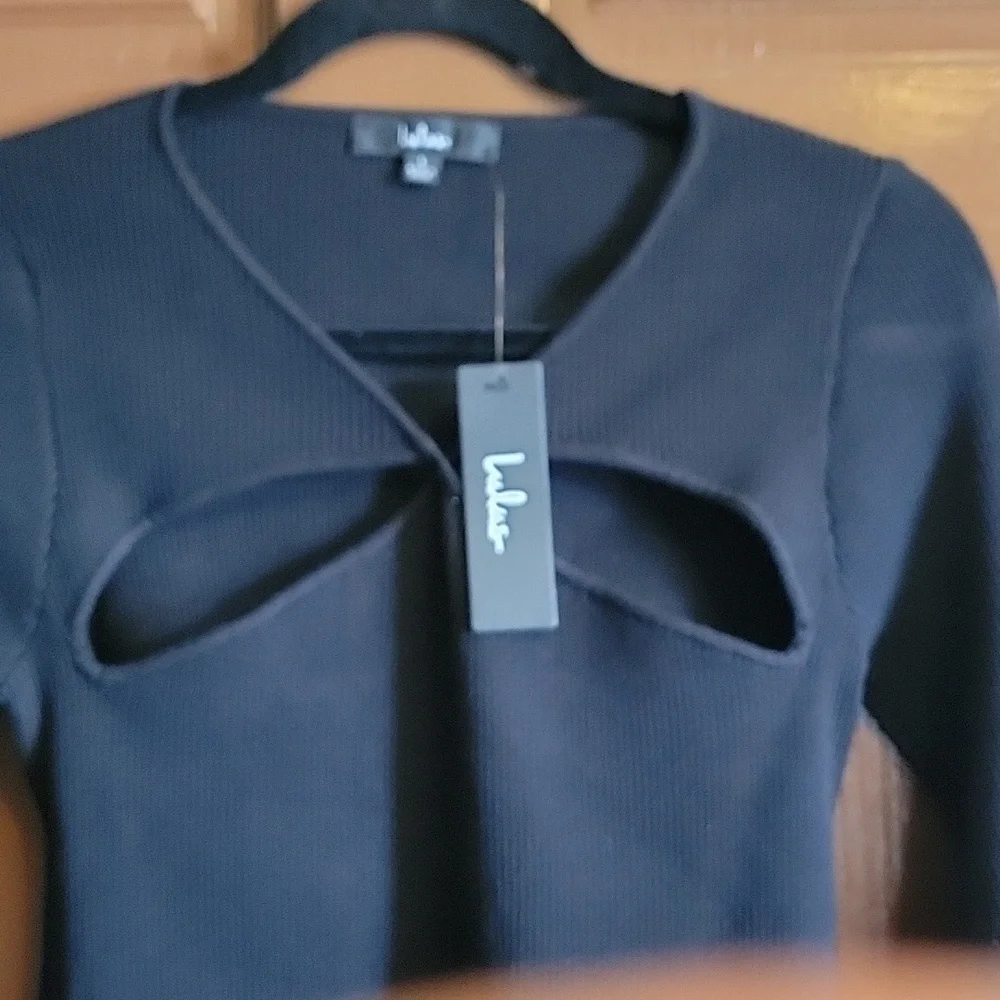 Lulus-Blk. stretchy ribbed long sleeved cut out sweater L. NWT. - Picture 8 of 8
